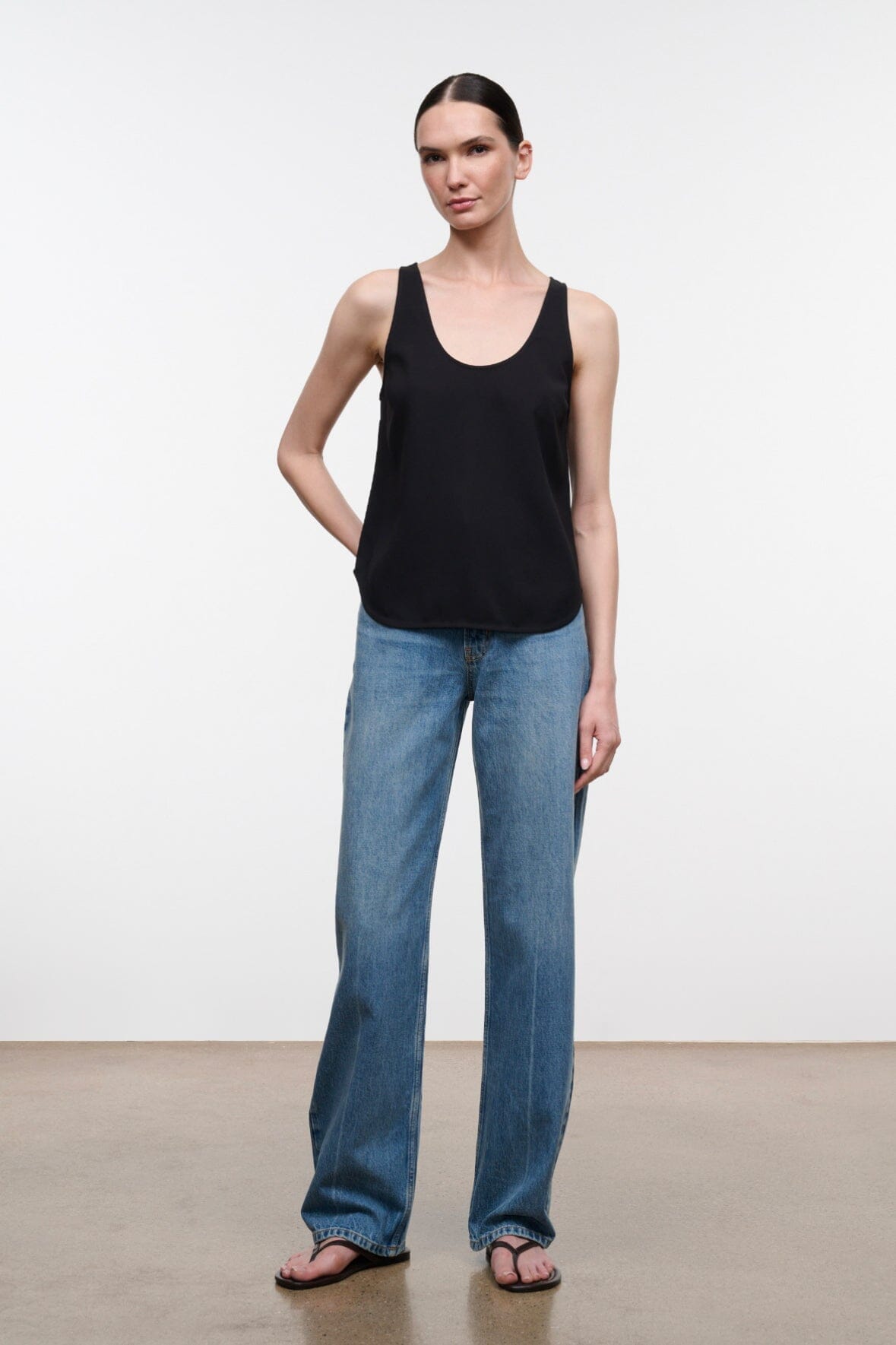 Yves Tank | Black