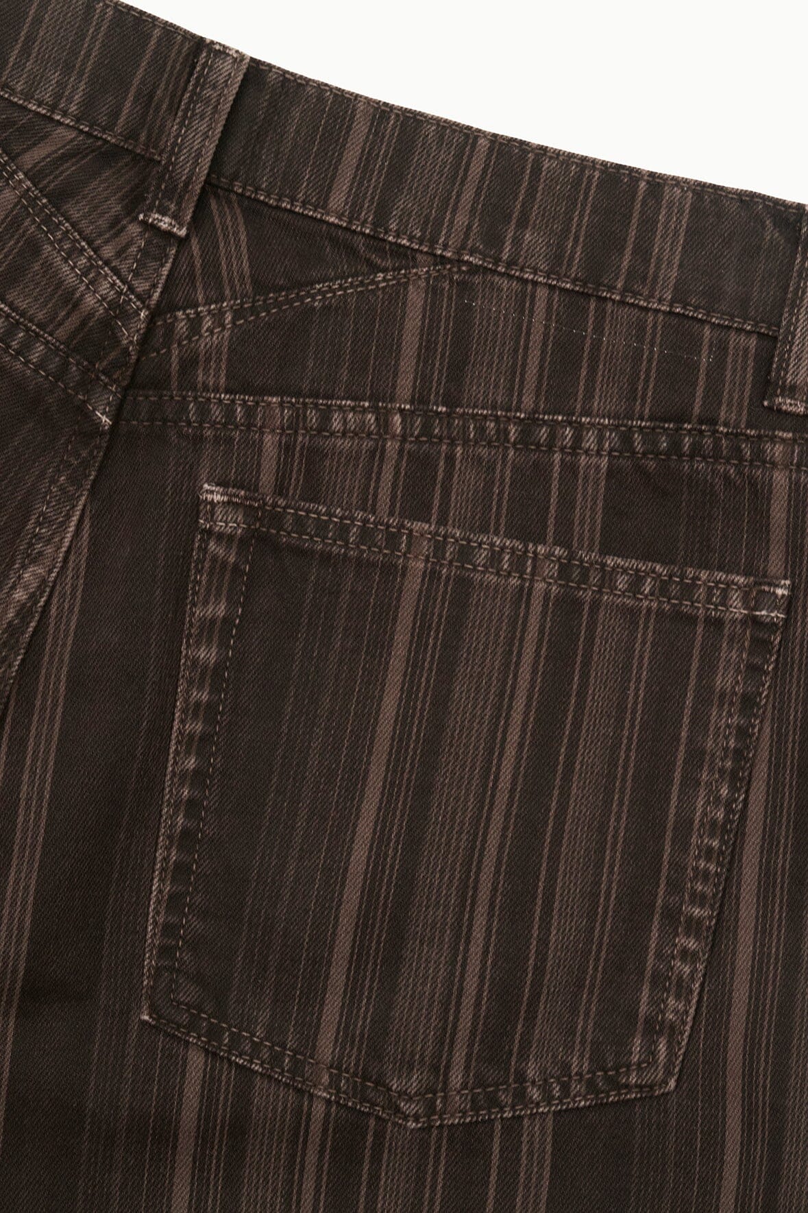 Gus Relaxed Jean | Espresso Stripe